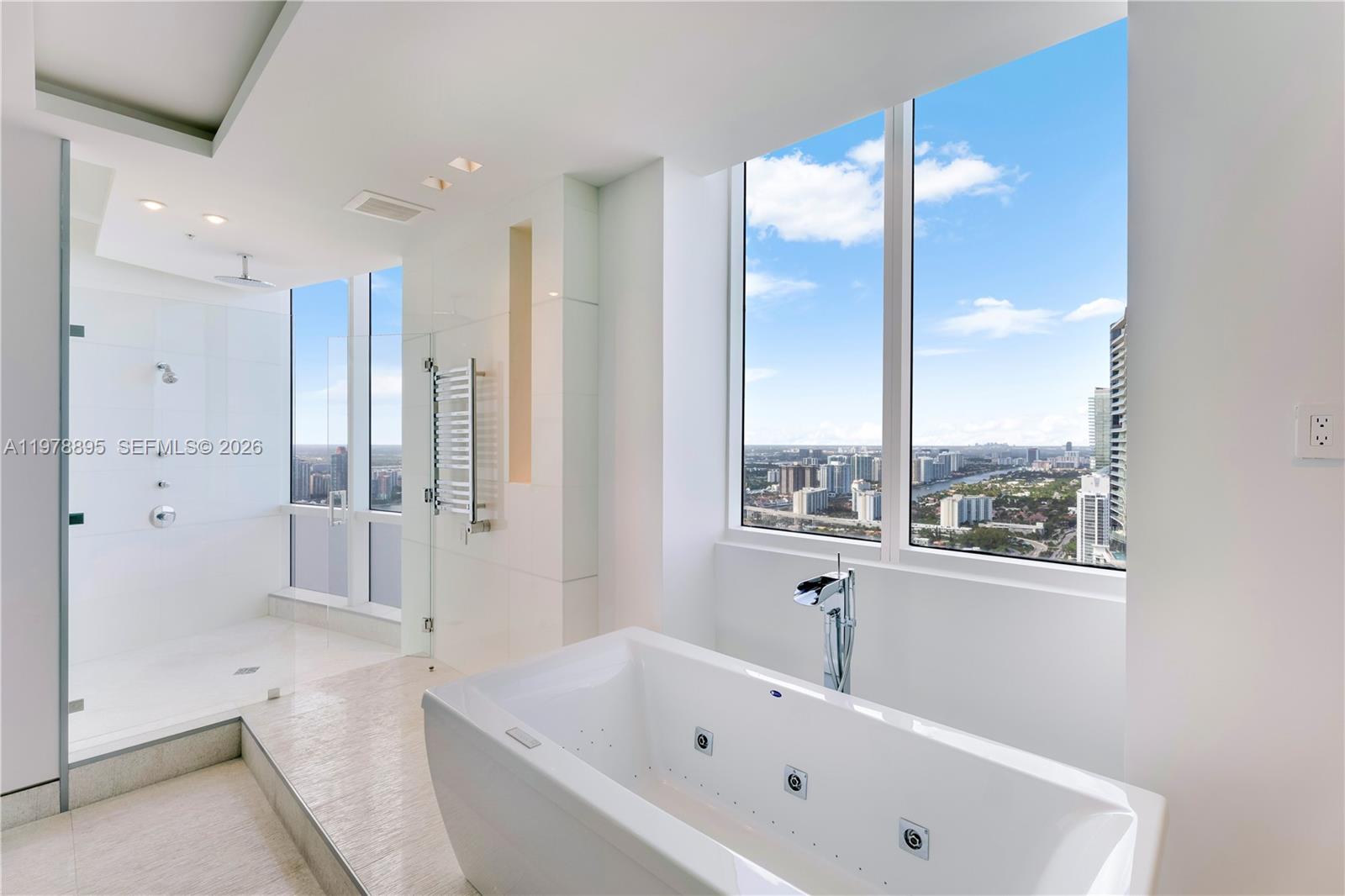 TS1 6 / 5 5727 кв.футов $ 2026-03-08 0 Фото