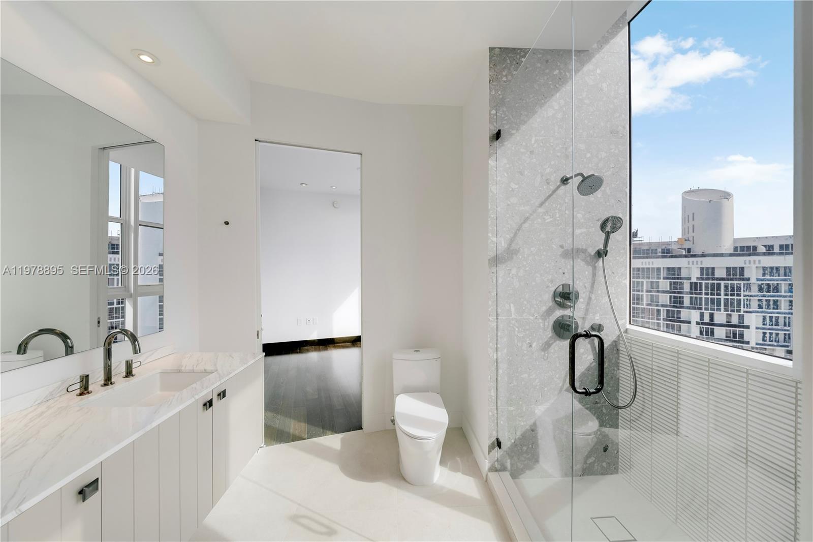 TS1 6 / 5 5727 кв.футов $ 2026-03-08 0 Фото