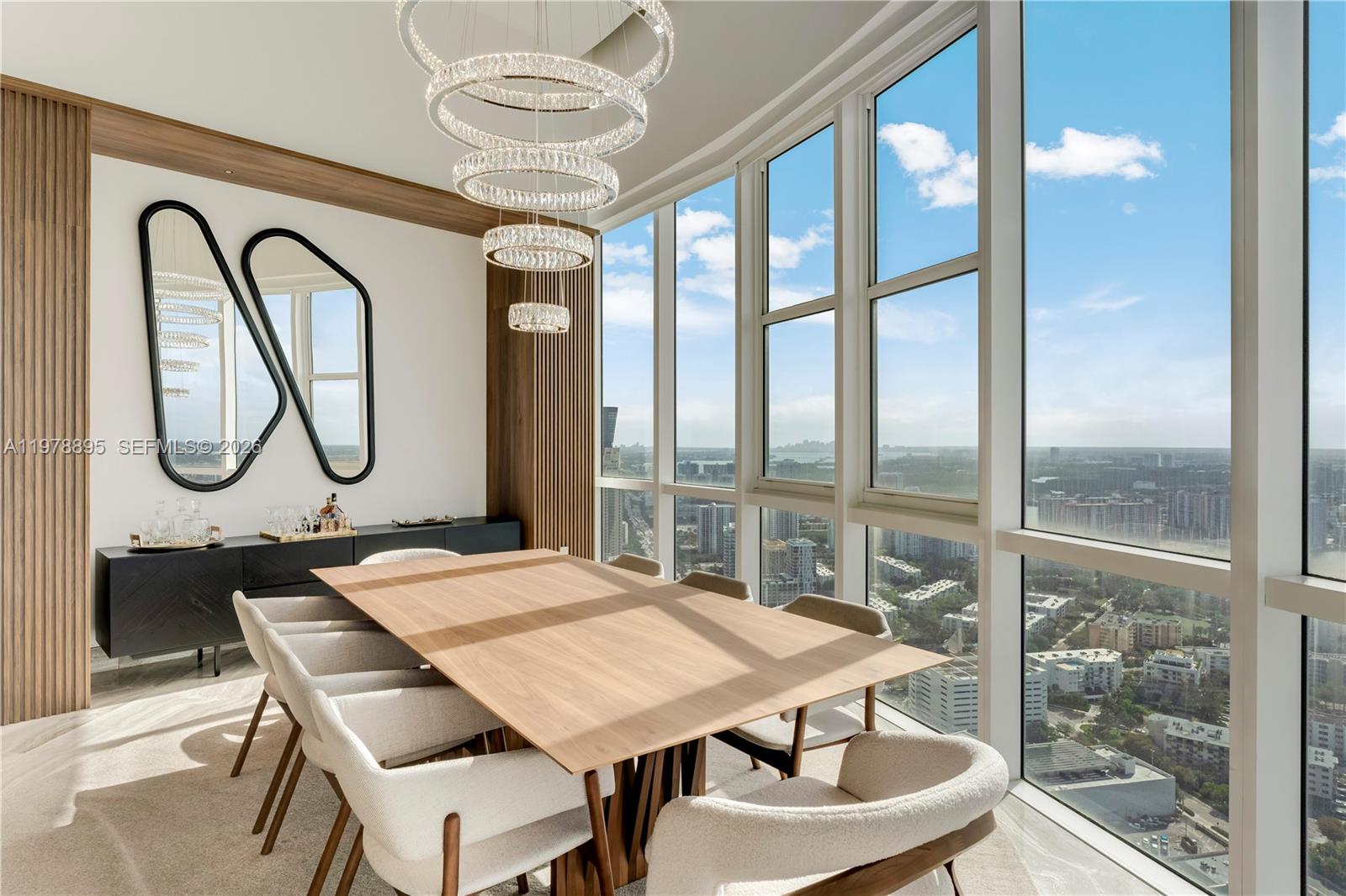 TS1 6 / 5 5727 кв.футов $ 2026-03-08 0 Фото