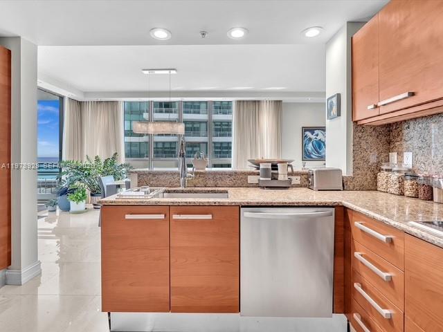 Photo of 3535 OCEAN DR  #905, Hollywood, Florida, 33019 - 
