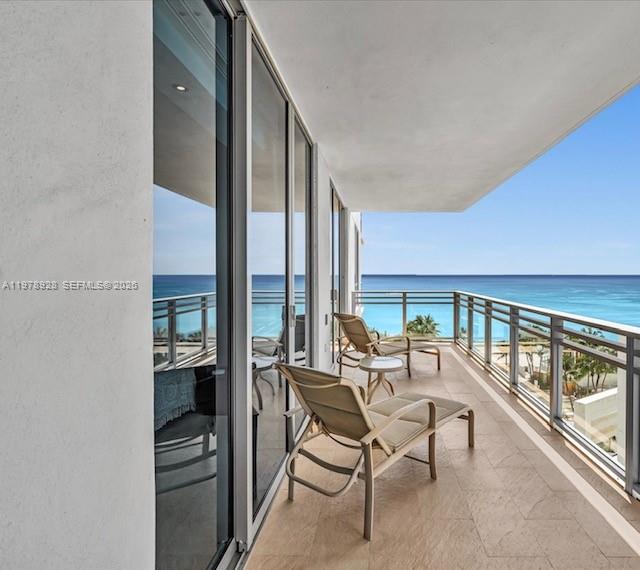 Photo of 3535 OCEAN DR  #905, Hollywood, Florida, 33019 - 