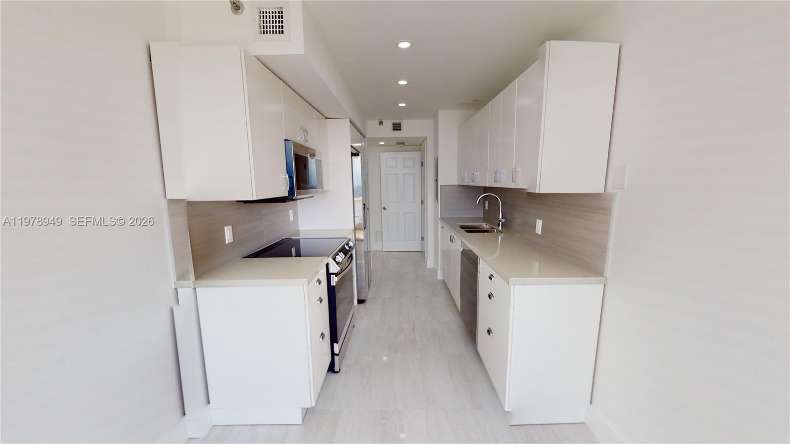 Ver detalles 1812 2 / 2 1350 sq. ft. $ 2026-03-09 0 foto