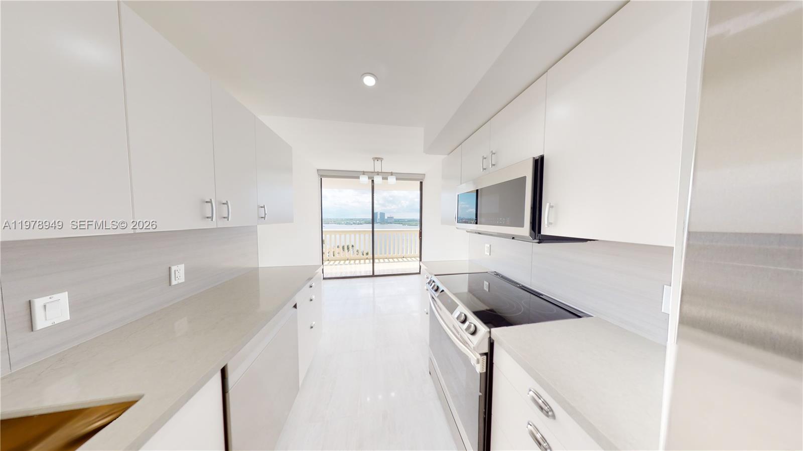 Ver detalles 1812 2 / 2 1350 sq. ft. $ 2026-03-09 0 foto