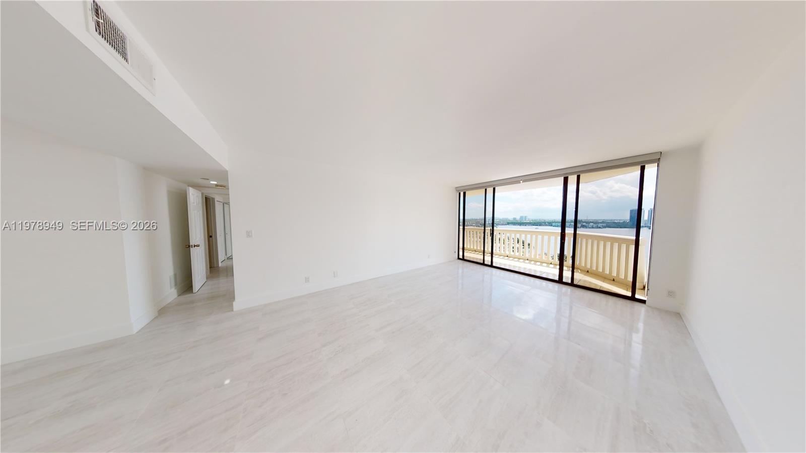 Ver detalles 1812 2 / 2 1350 sq. ft. $ 2026-03-09 0 foto