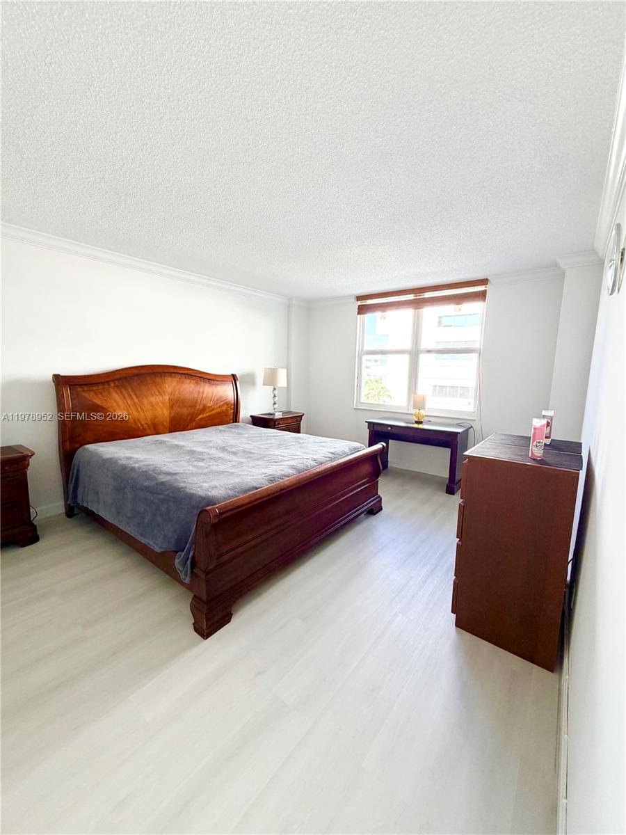 Photo of 3725 Ocean Dr  #521, Hollywood, Florida, 33019 - 