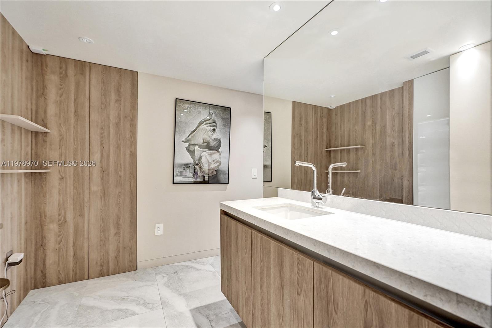 205 2 / 2 1350 sq. ft. $ 2026-03-09 0 Photo