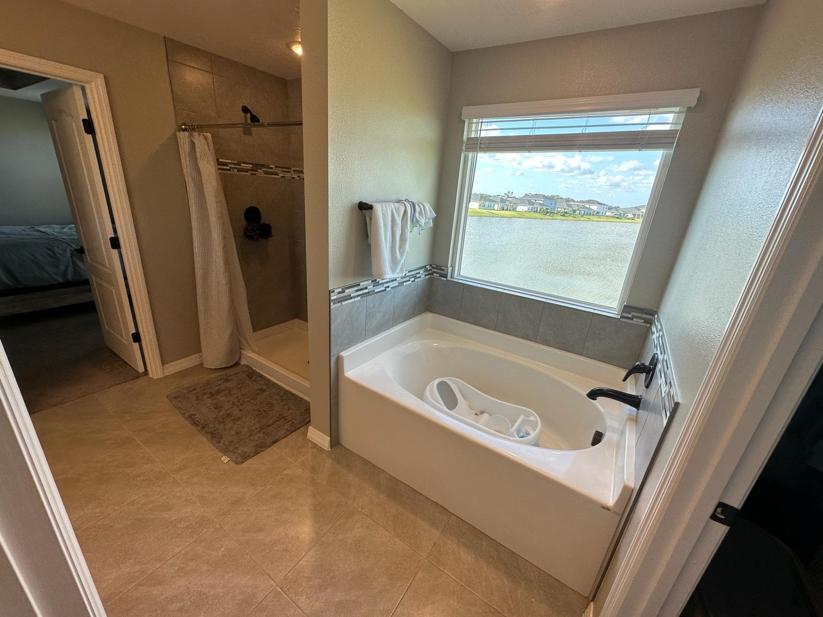 10638 5 /  3230 sq. ft. $ 2026-08-13 0 foto