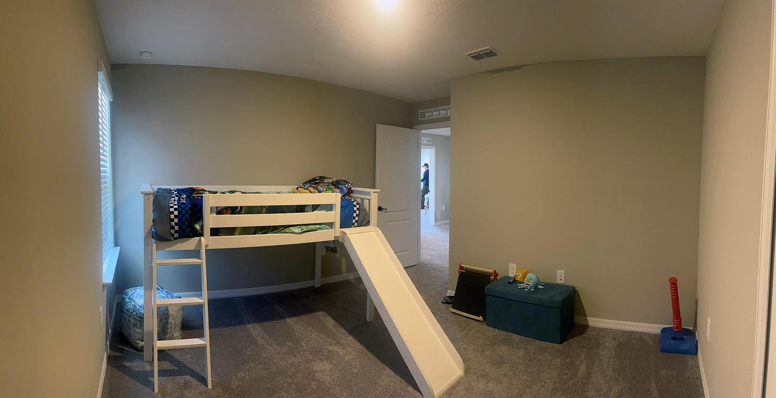 10638 5 /  3230 sq. ft. $ 2026-08-13 0 foto