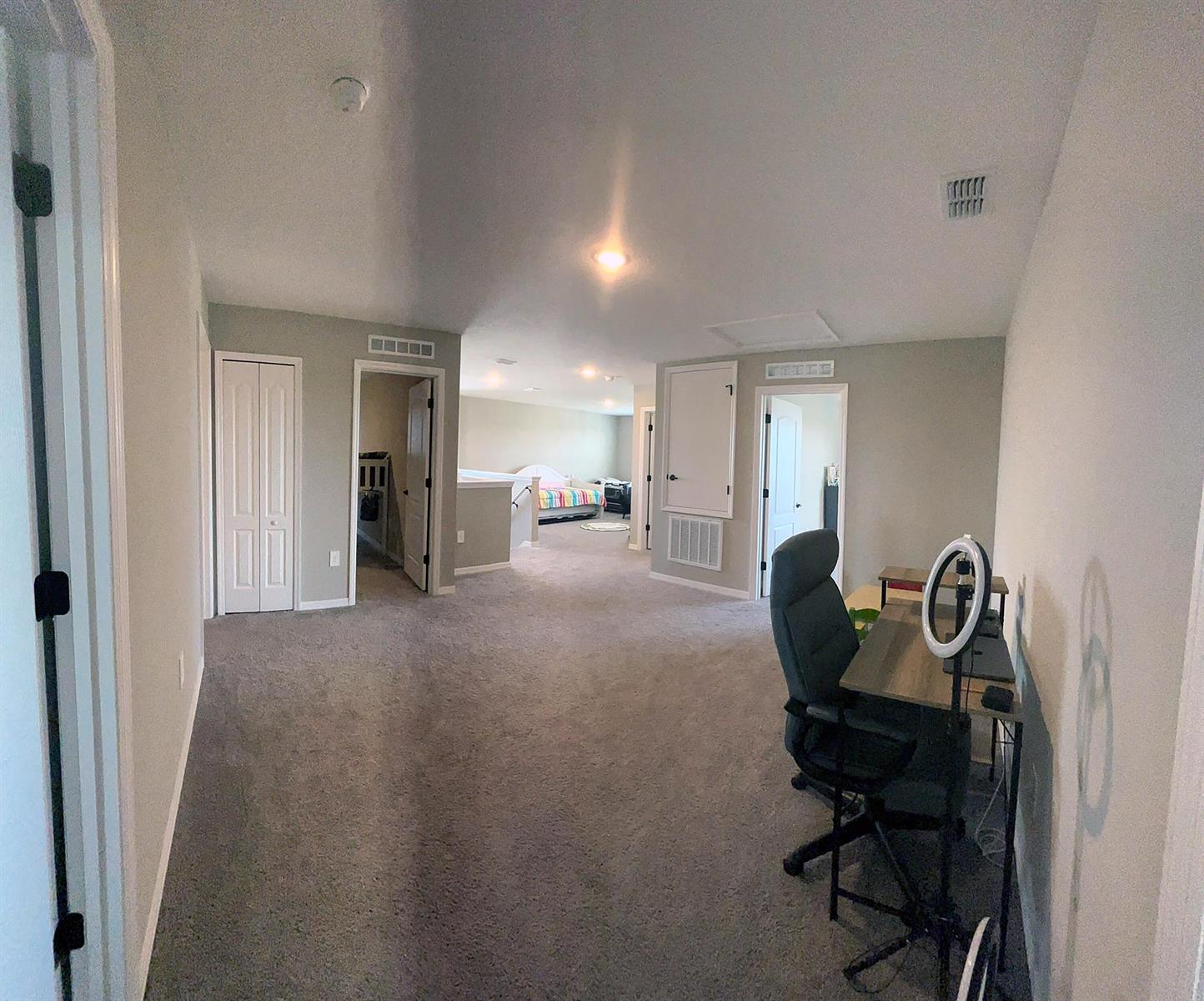 10638 5 /  3230 sq. ft. $ 2026-08-13 0 foto