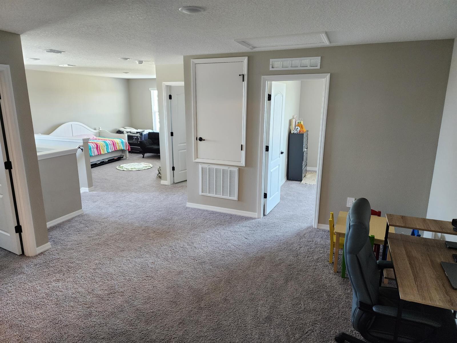 10638 5 /  3230 sq. ft. $ 2026-08-13 0 foto