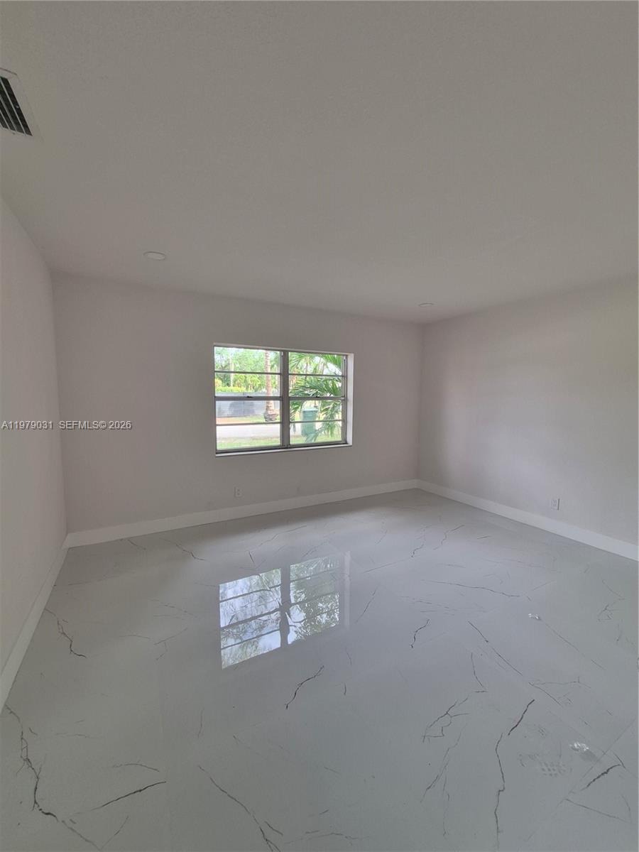   /  2270 sq. ft. $ 2026-03-09 0 foto