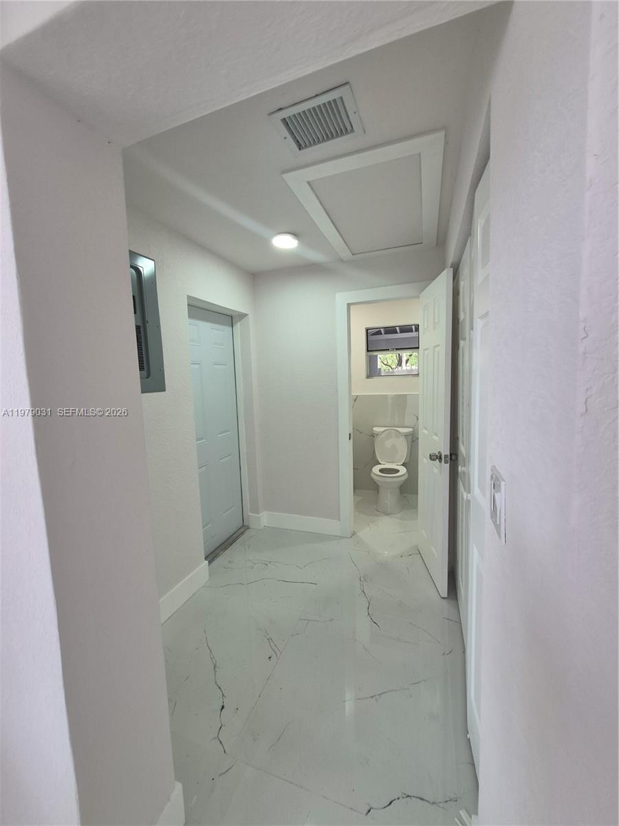   /  2270 sq. ft. $ 2026-03-09 0 foto