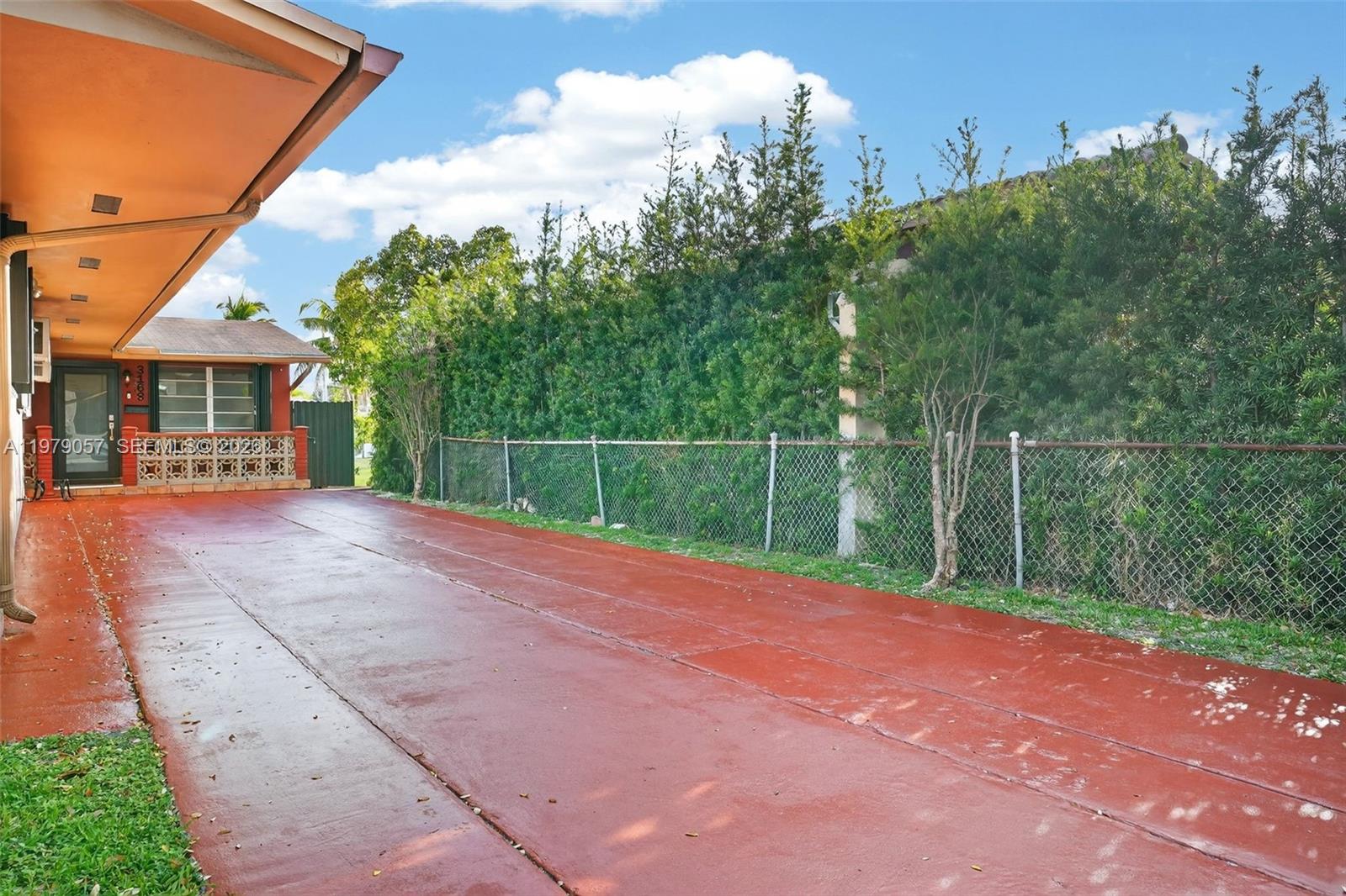 Подробнее / 2580 кв.футов $ 2026-03-09 0 Фото