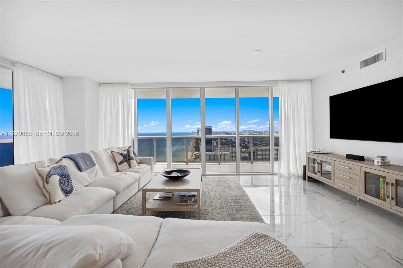 4502 2 / 3 2065 sq. ft. $ 2026-03-09 0 foto