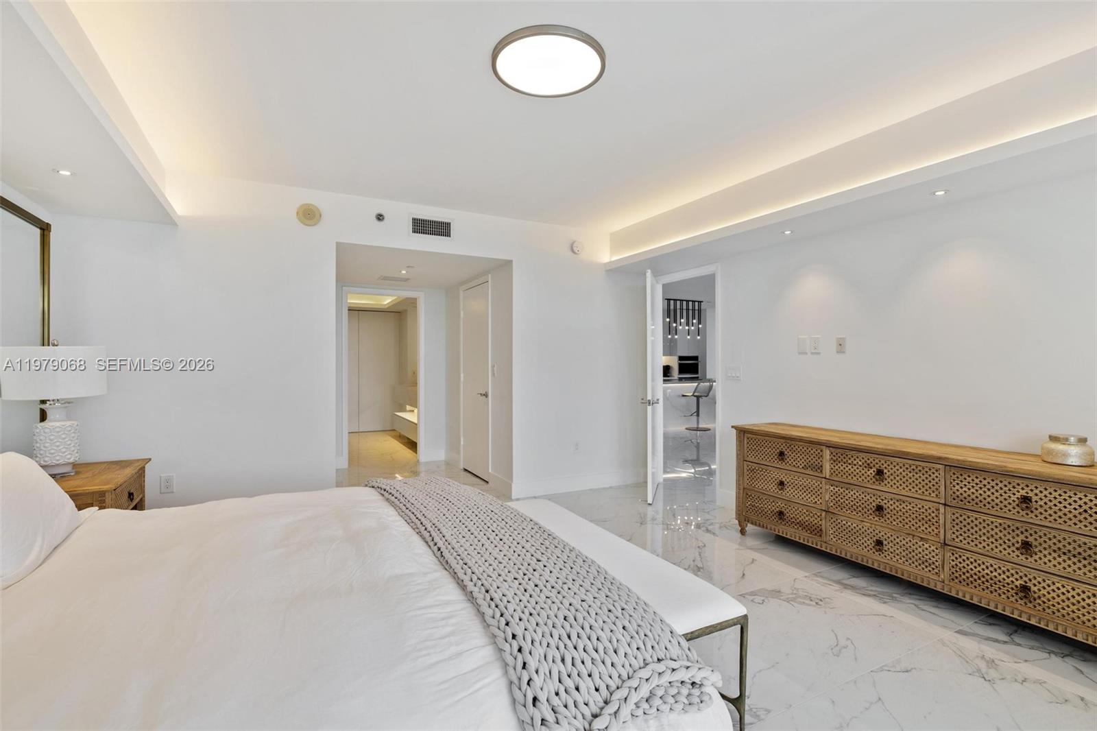 4502 2 / 3 2065 sq. ft. $ 2026-03-09 0 foto