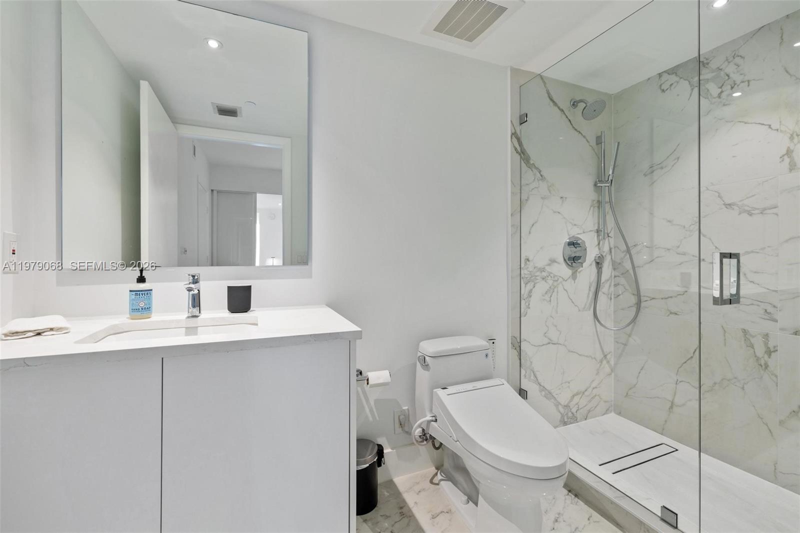 4502 2 / 3 2065 sq. ft. $ 2026-03-09 0 foto