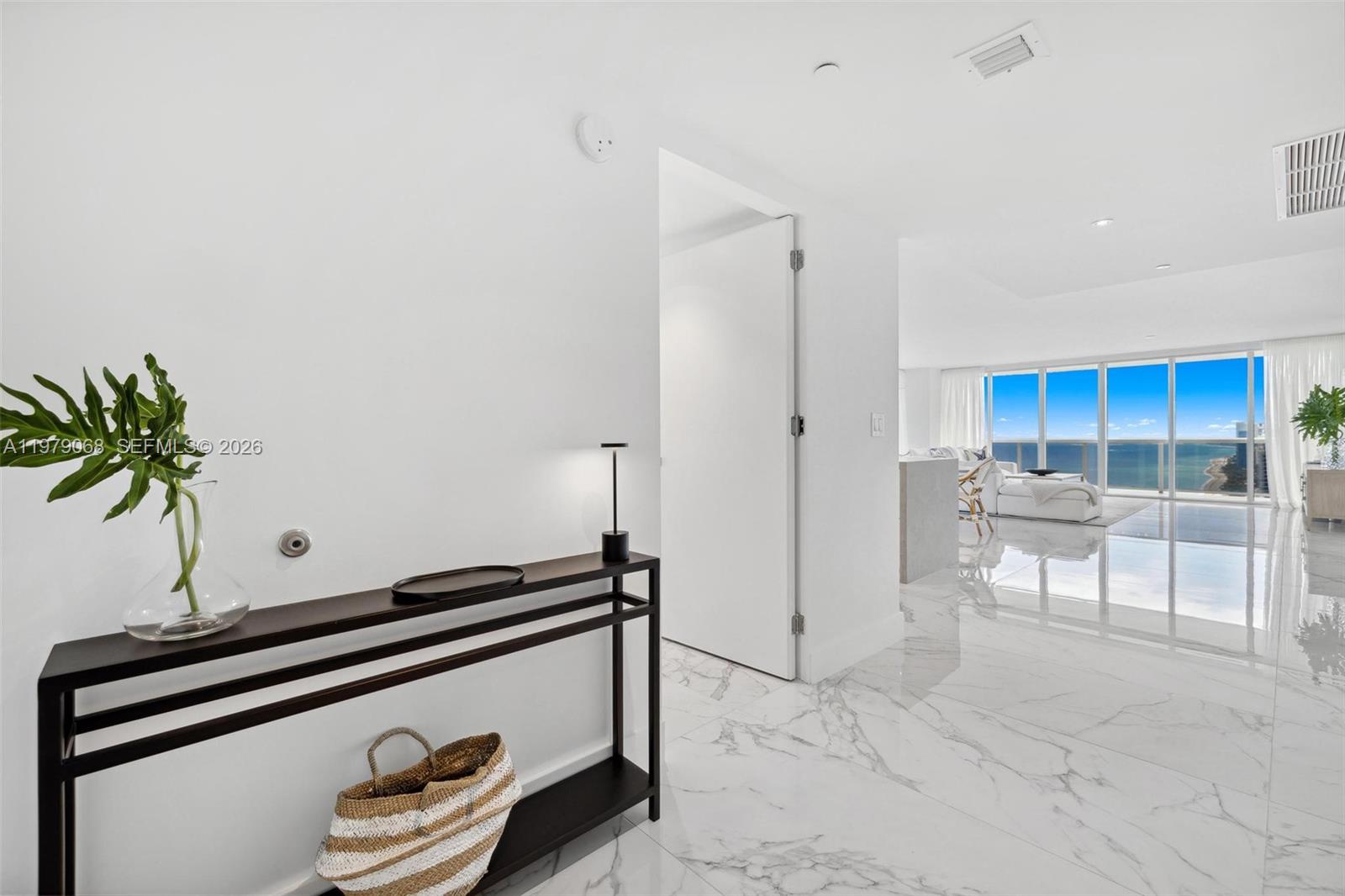 4502 2 / 3 2065 sq. ft. $ 2026-03-09 0 foto