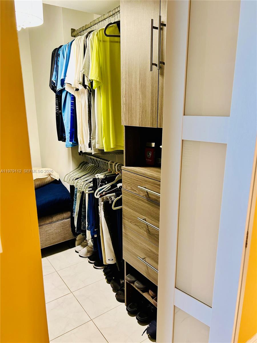 Photo of 1500 Ocean Dr  #PHJ, Hollywood, Florida, 33019 - Primary Walk-In Closet
