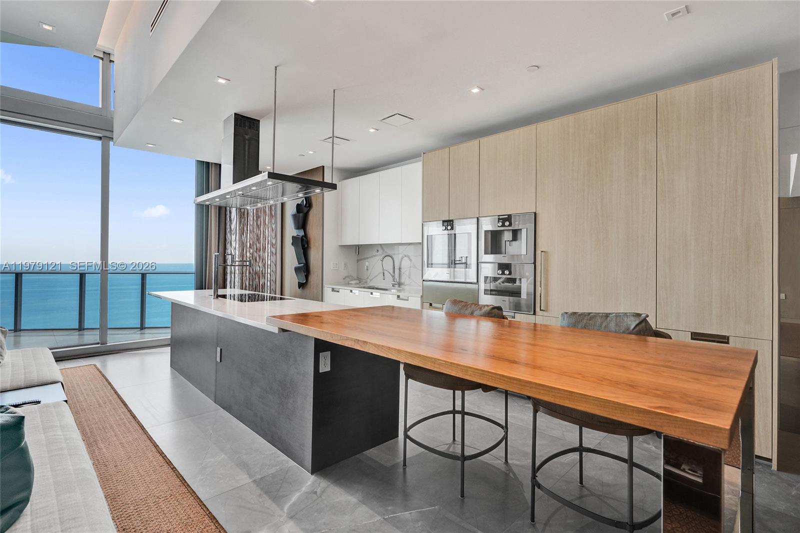 See details 4802 3 / 4 2174 sq. ft. $ 2026-03-09 0 Photo