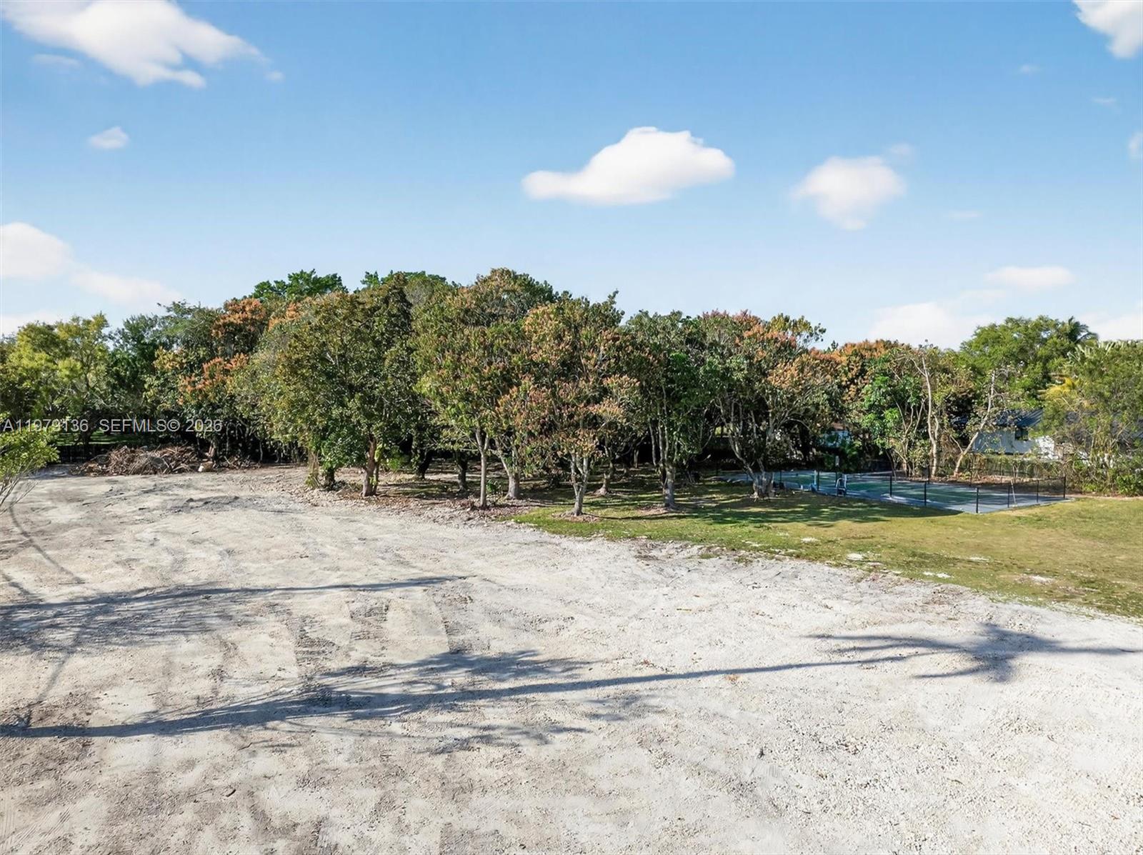 Подробнее / кв.футов $ 2026-03-09 0 Фото