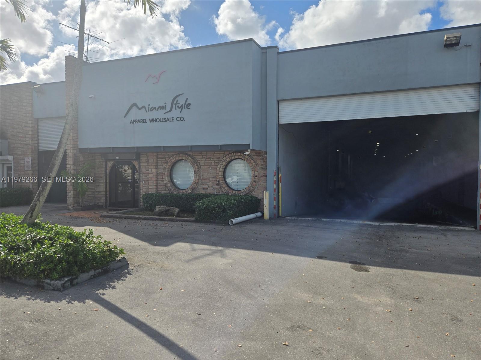 See details / sq. ft. $ 2026-03-09 0 Photo