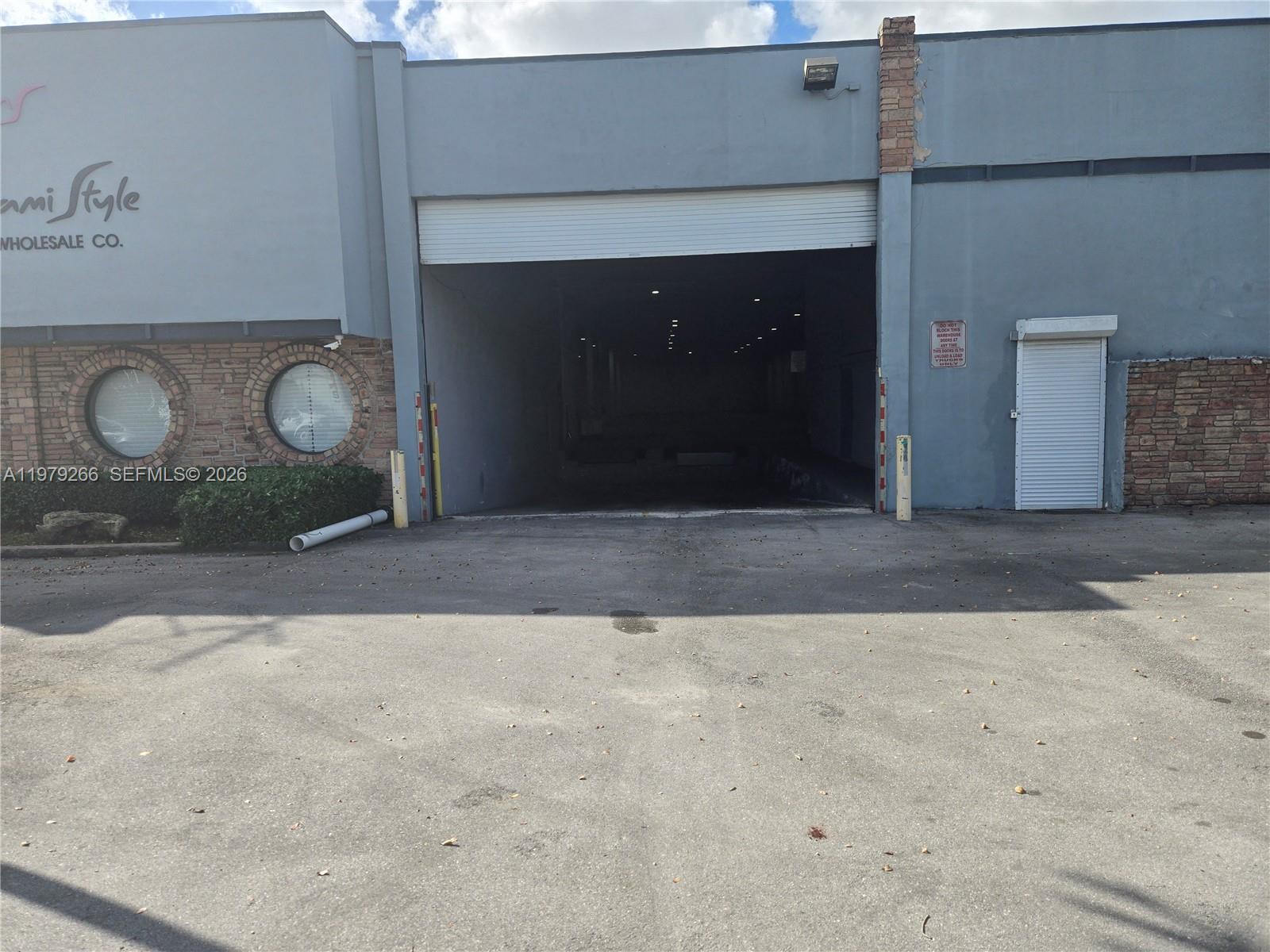 See details / sq. ft. $ 2026-03-09 0 Photo