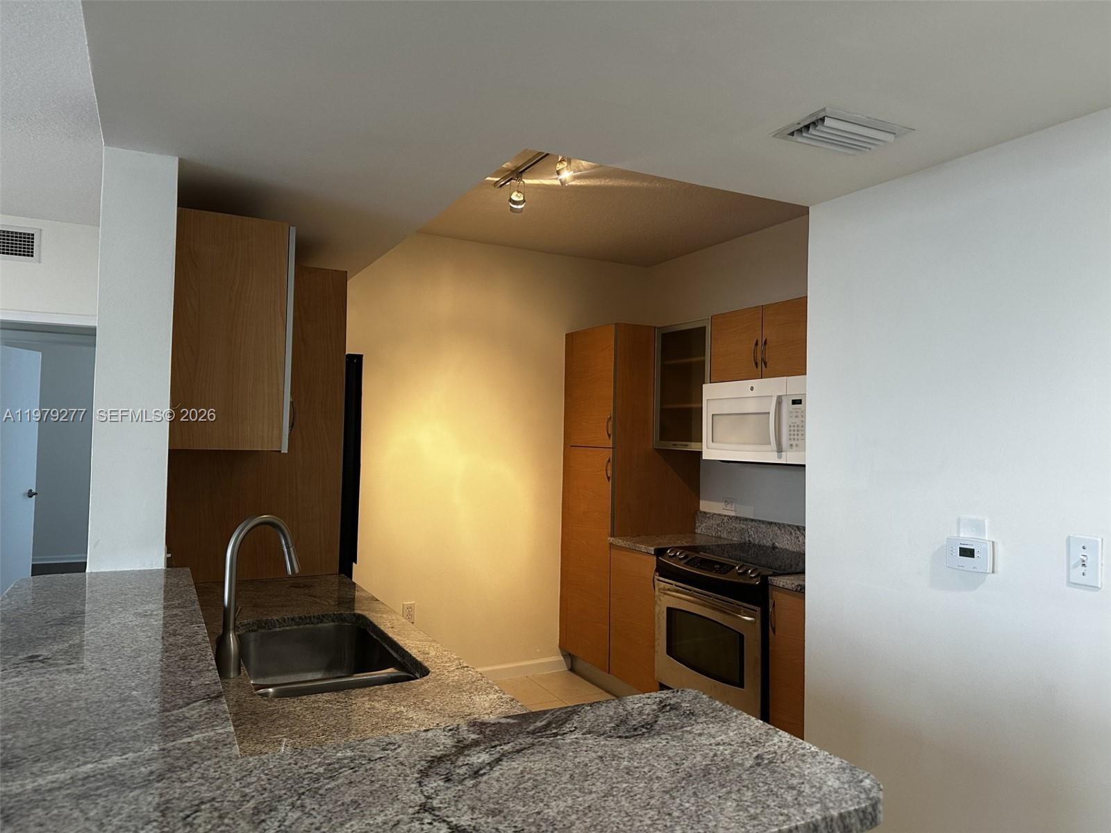 Photo of 18800 29th Ave  #914, Aventura, Florida, 33180 - 