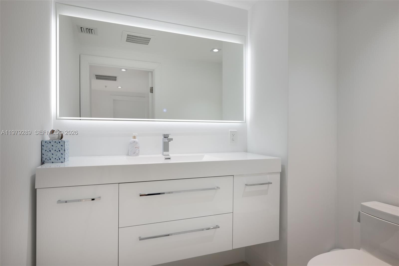 Photo of 3535 Ocean Dr  #1904, Hollywood, Florida, 33019 - 