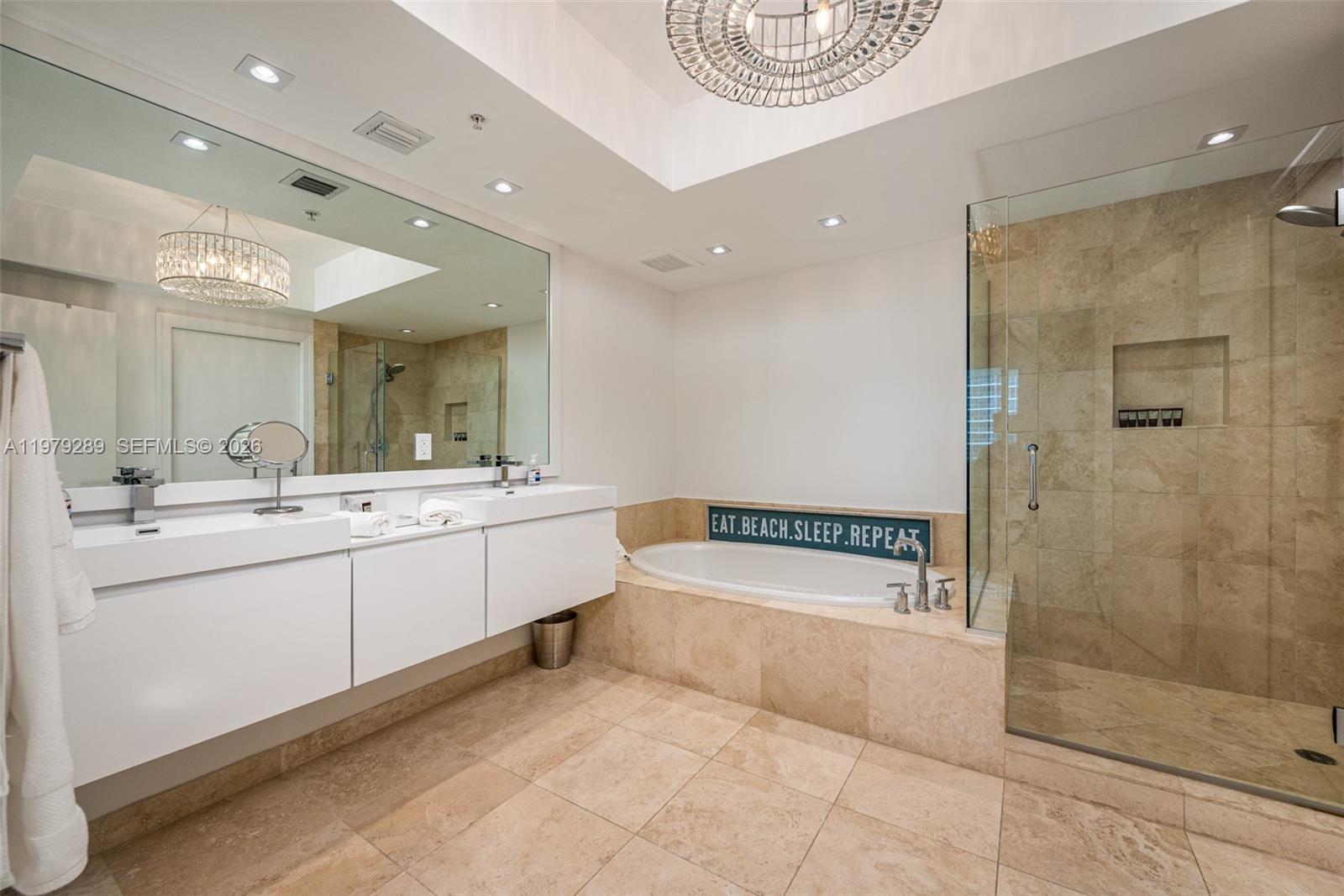 Photo of 3535 Ocean Dr  #1904, Hollywood, Florida, 33019 - 