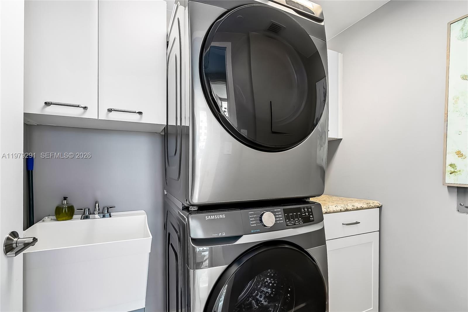 Photo of 3101 Ocean Dr  #1206, Hollywood, Florida, 33019 - 