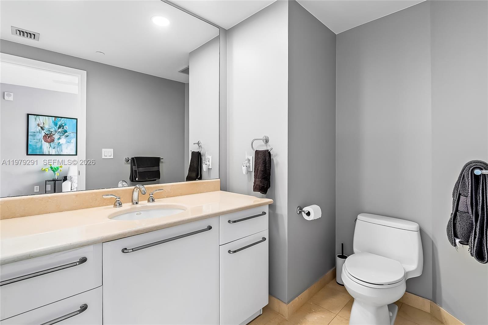 Photo of 3101 Ocean Dr  #1206, Hollywood, Florida, 33019 - 