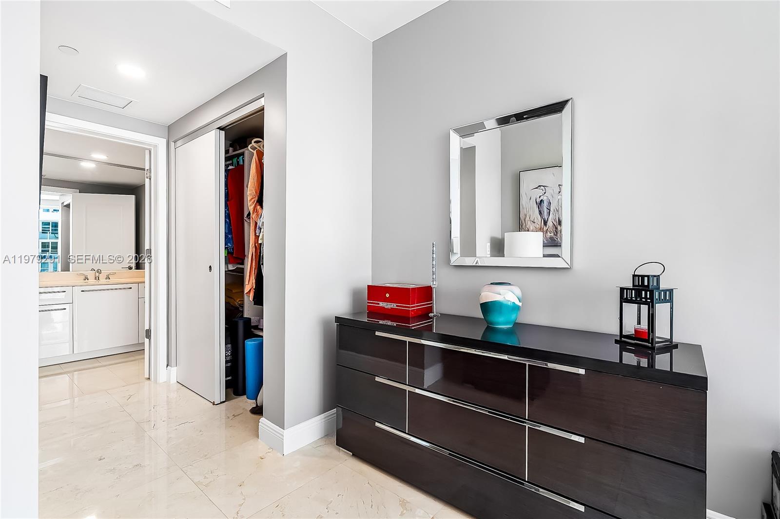 Photo of 3101 Ocean Dr  #1206, Hollywood, Florida, 33019 - 