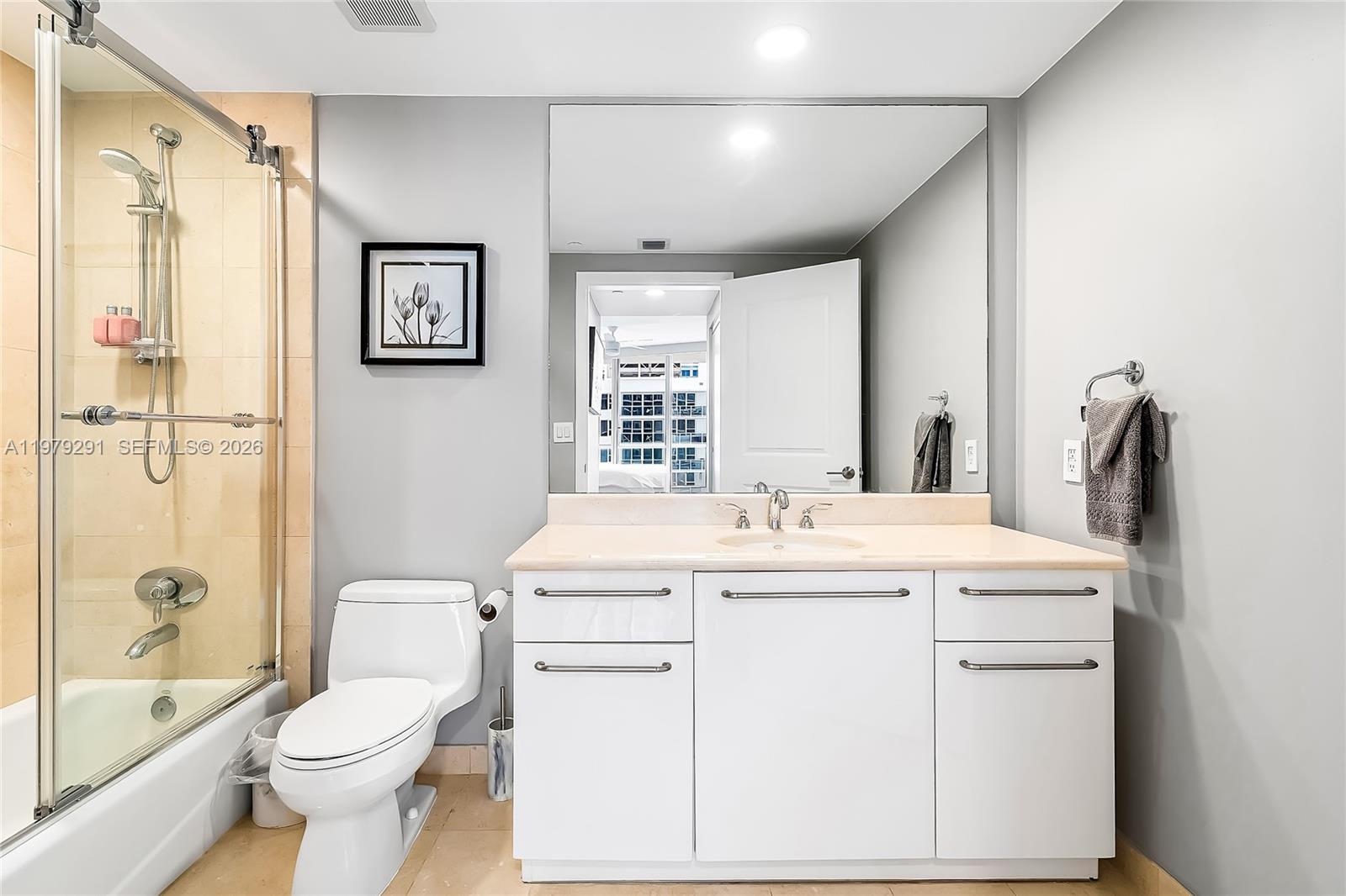 Photo of 3101 Ocean Dr  #1206, Hollywood, Florida, 33019 - 