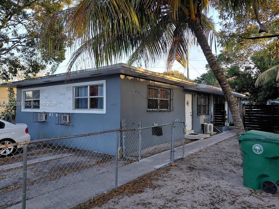   /  1674 кв.футов $ 2026-03-09 0 Фото