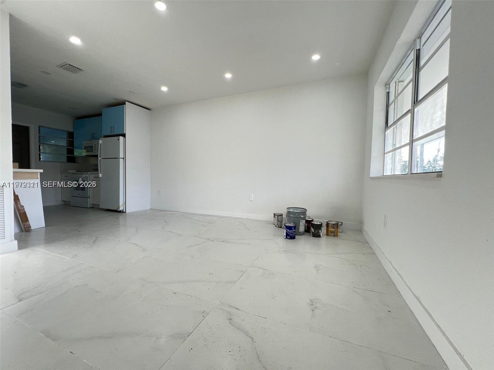   /  1560 кв.футов $ 2026-03-10 0 Фото