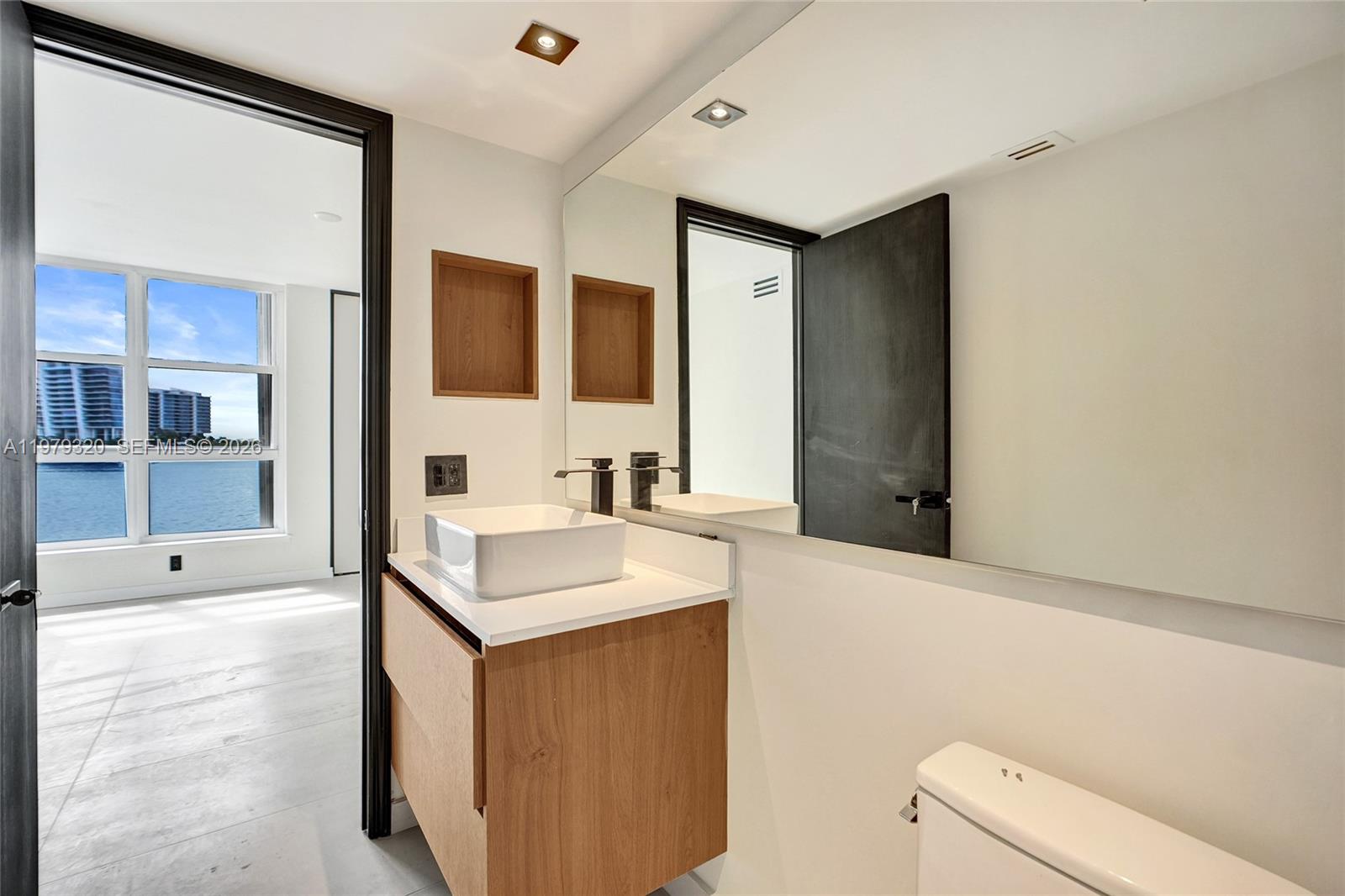 Photo of 3530 Mystic Pointe Dr  #415, Aventura, Florida, 33180 - 