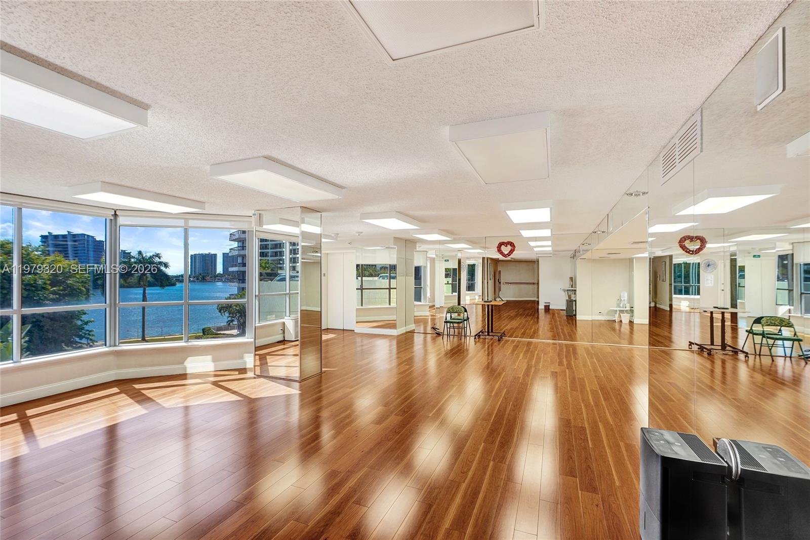 Photo of 3530 Mystic Pointe Dr  #415, Aventura, Florida, 33180 - 