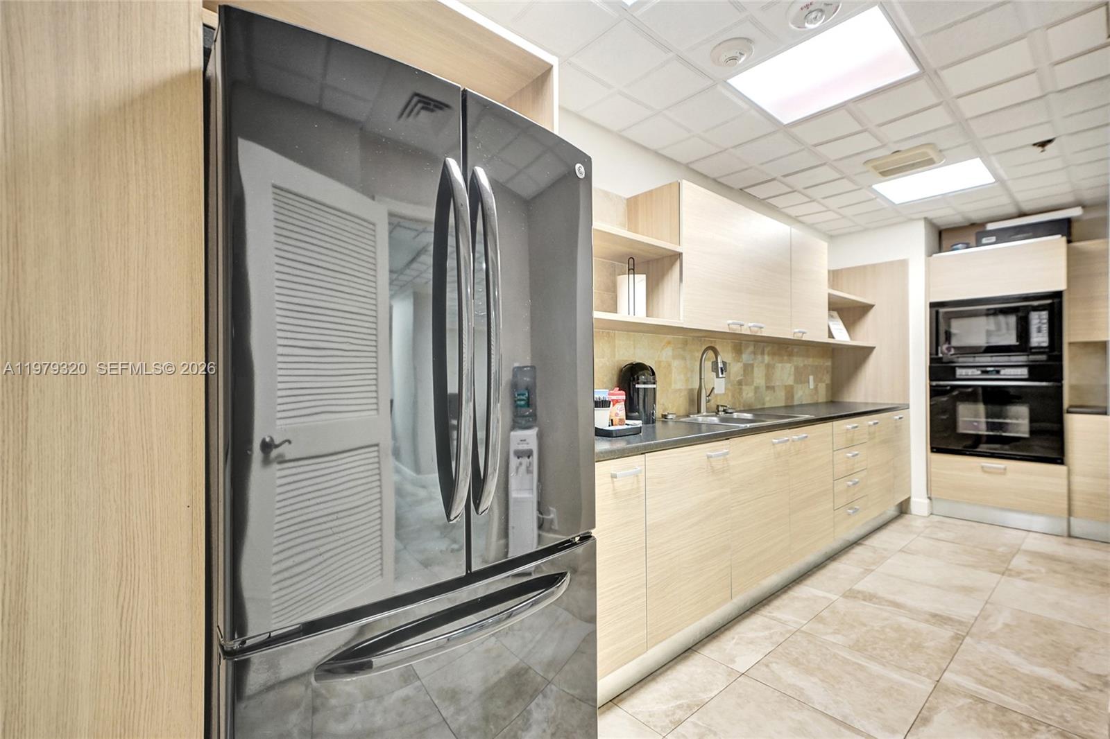 Photo of 3530 Mystic Pointe Dr  #415, Aventura, Florida, 33180 - 