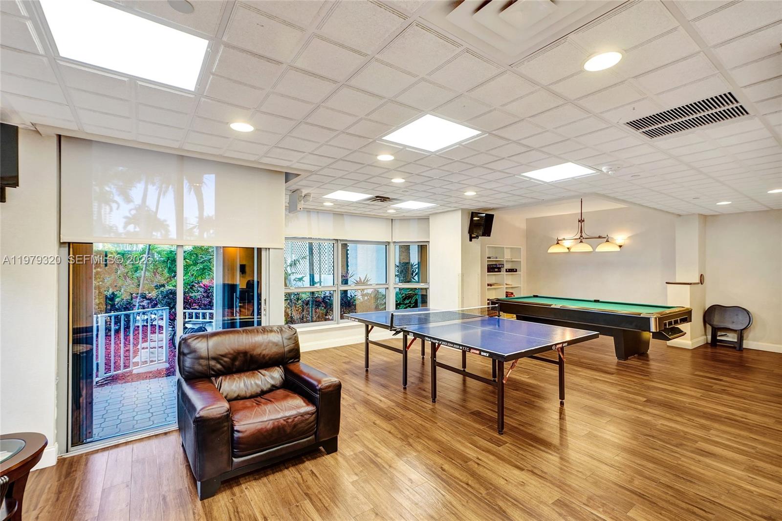 Photo of 3530 Mystic Pointe Dr  #415, Aventura, Florida, 33180 - 