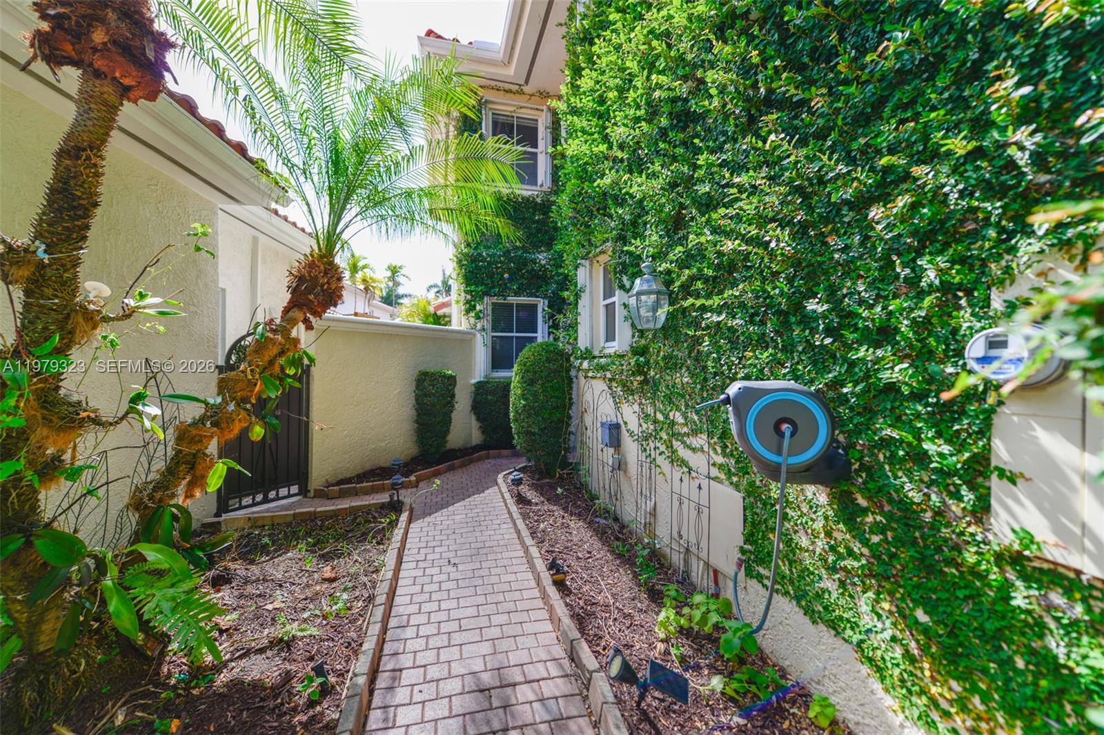 Photo of 1448 Mariner Way  (1448), Hollywood, Florida, 33019 - 