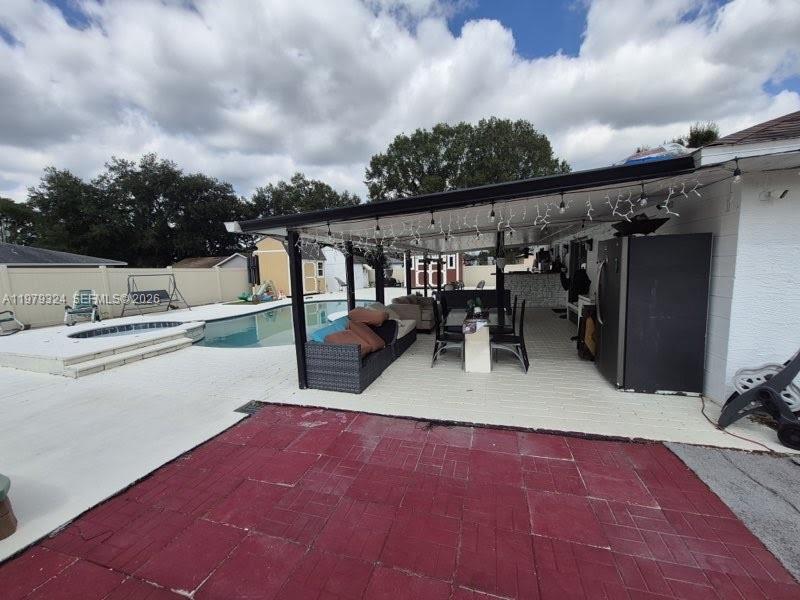 Ver detalles 8016 4 / 2 sq. ft. $ 2026-05-28 0 foto