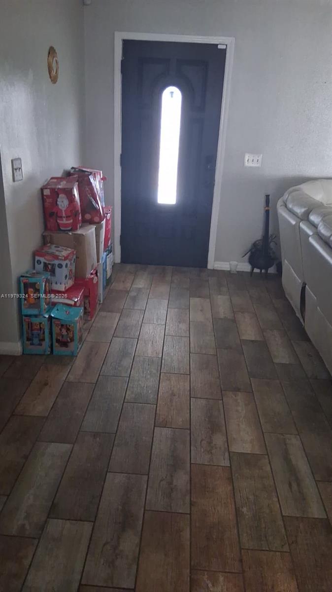 Ver detalles 8016 4 / 2 sq. ft. $ 2026-05-28 0 foto