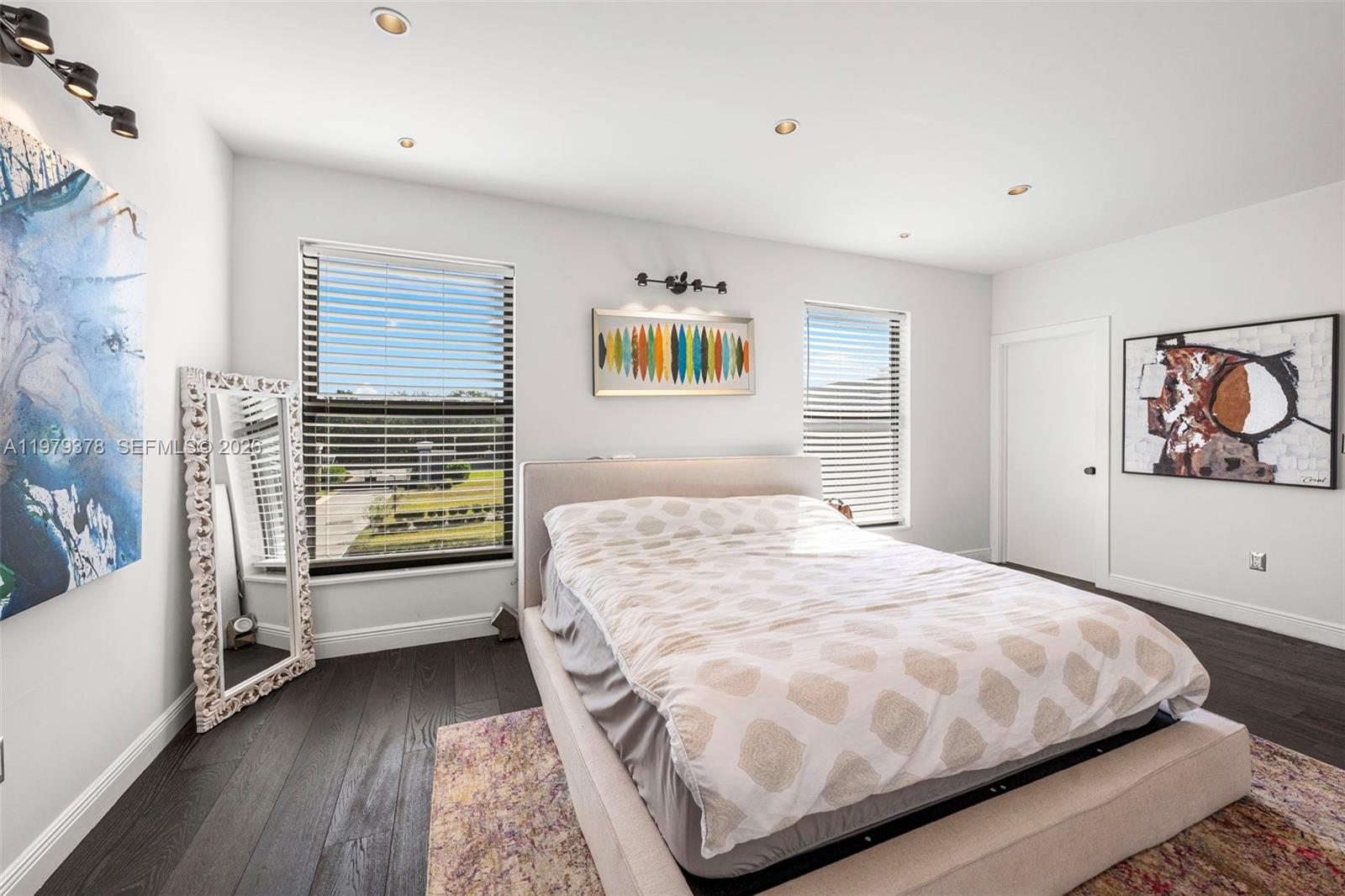 See details / sq. ft. $ 2026-03-09 0 Photo