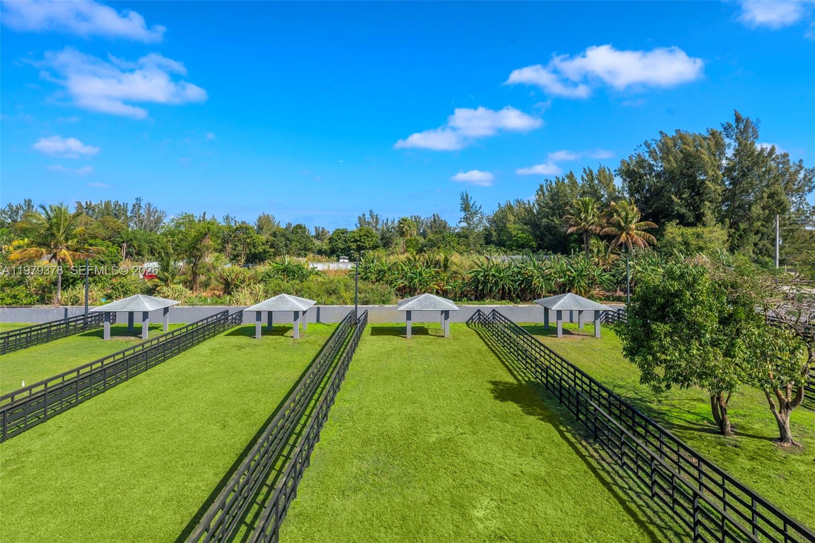   /   sq. ft. $ 2026-03-09 0 foto