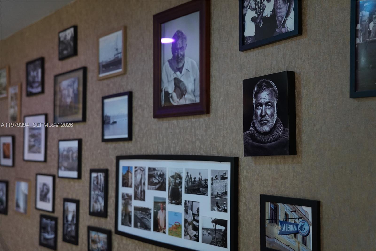   /   кв.футов $ 2026-03-09 0 Фото