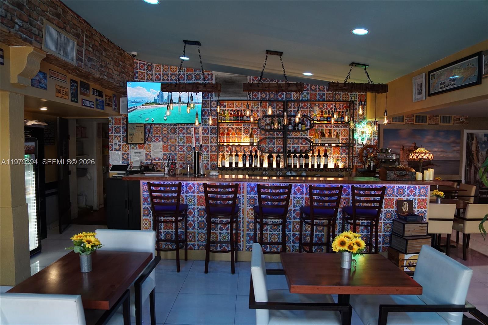   /   кв.футов $ 2026-03-09 0 Фото