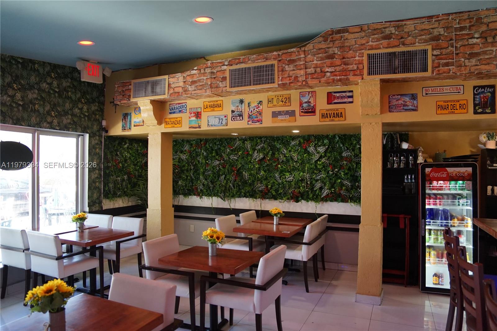   /   кв.футов $ 2026-03-09 0 Фото