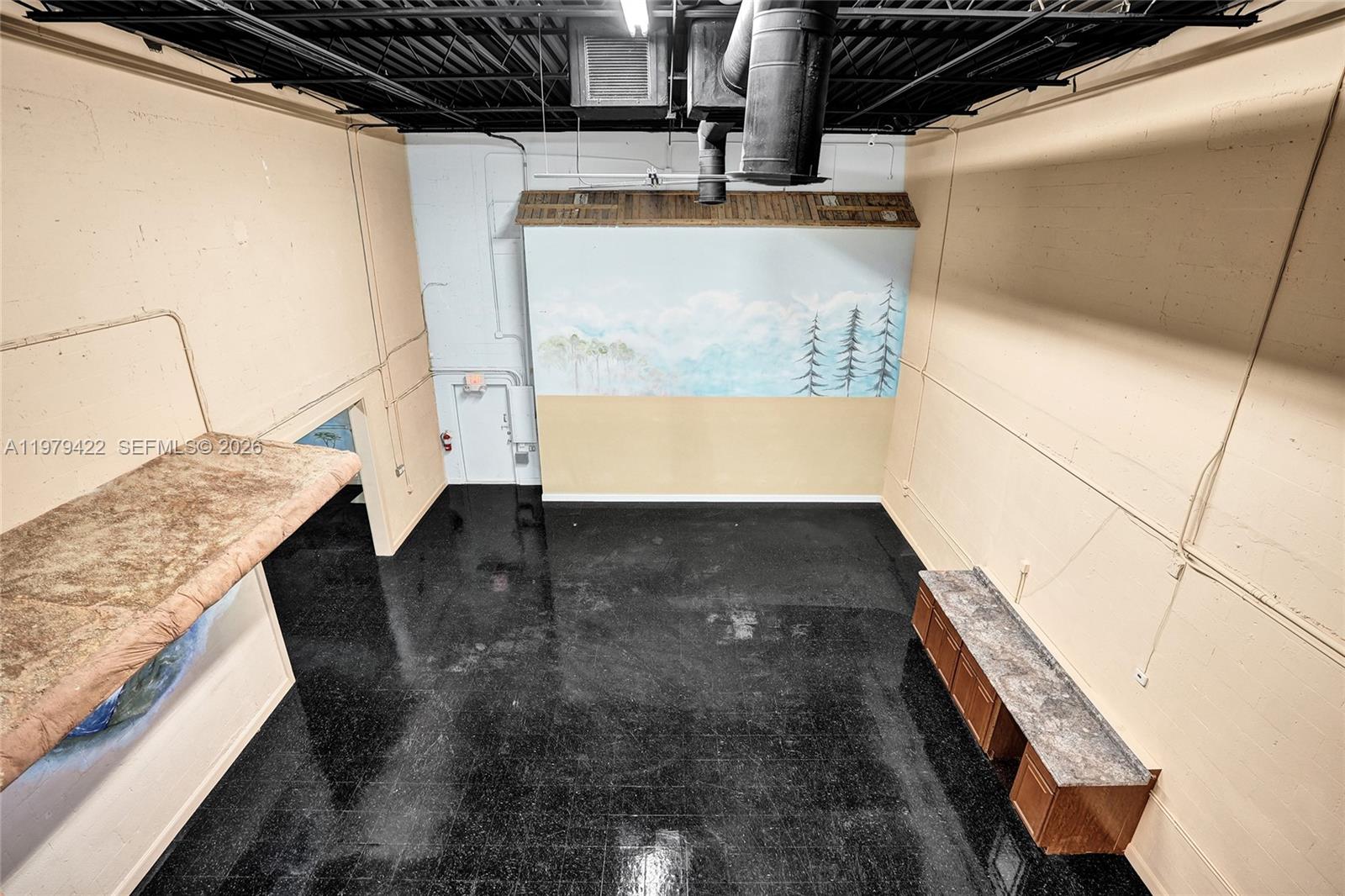   /   sq. ft. $ 2026-03-09 0 Photo