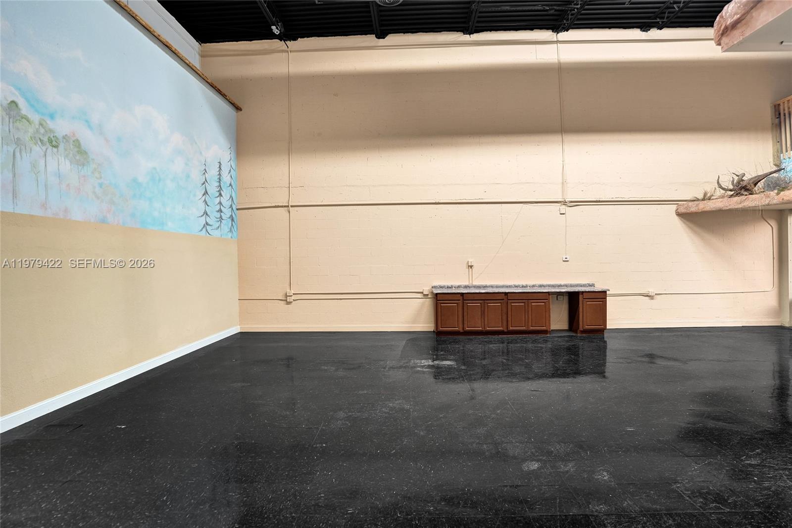   /   sq. ft. $ 2026-03-09 0 Photo