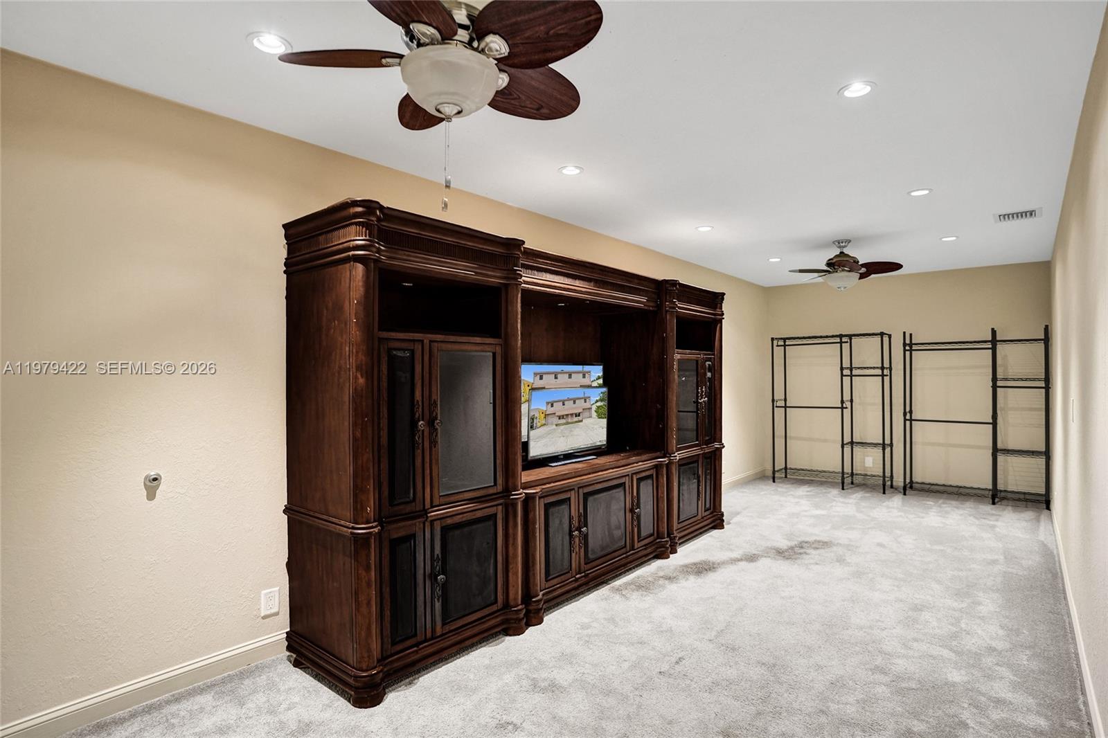   /   sq. ft. $ 2026-03-09 0 Photo